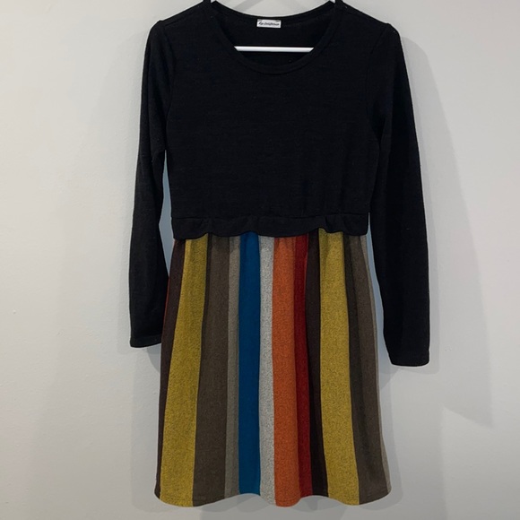 Long Sleeve multi-colored fall dress with pockets size medium - Picture 3 of 8